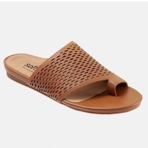 NIB Soft Walk Women's Tan Perforated Slide Sandals